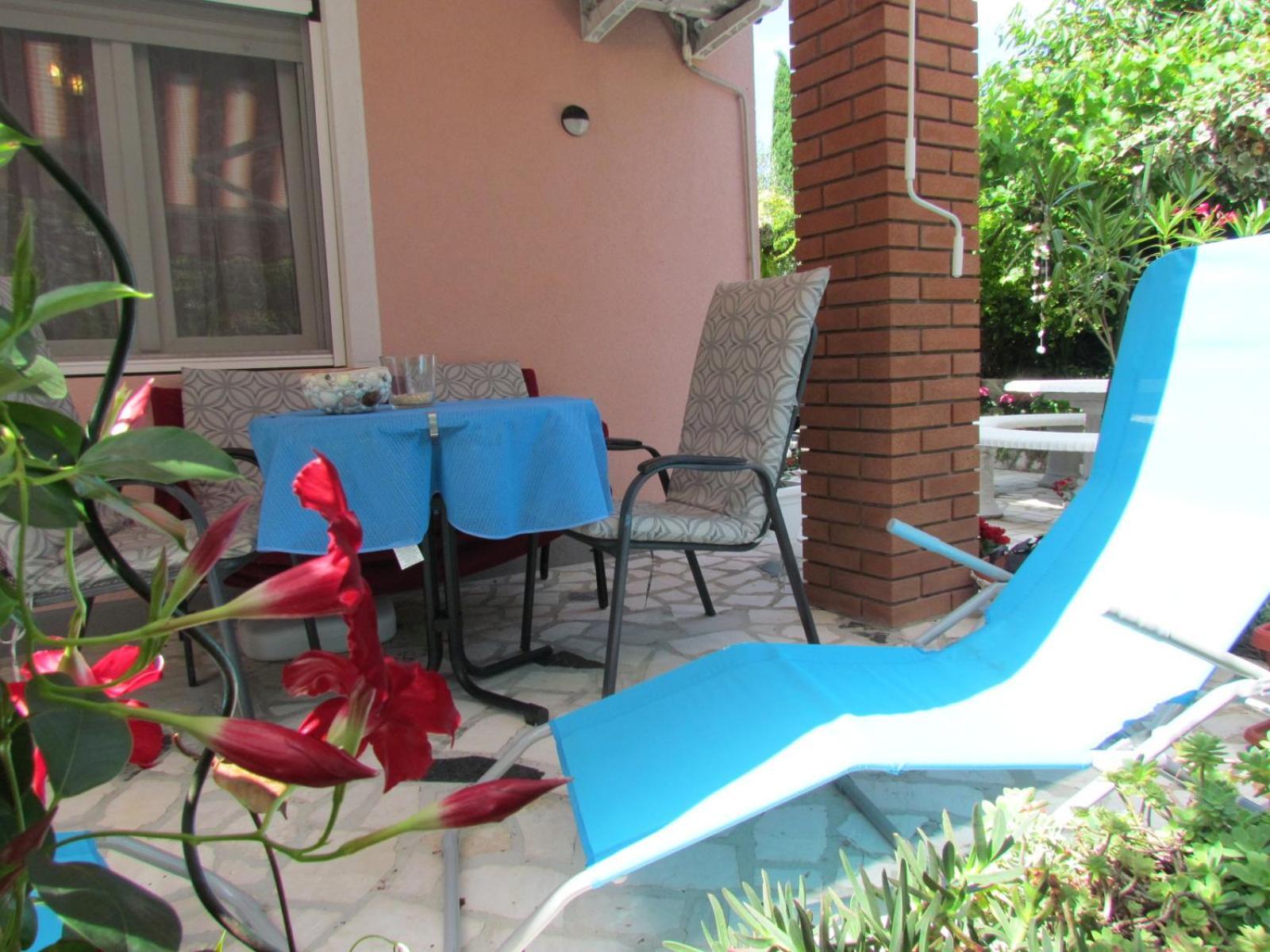 Apartments Bura & Jugo, Cres, Without Stress Exterior photo