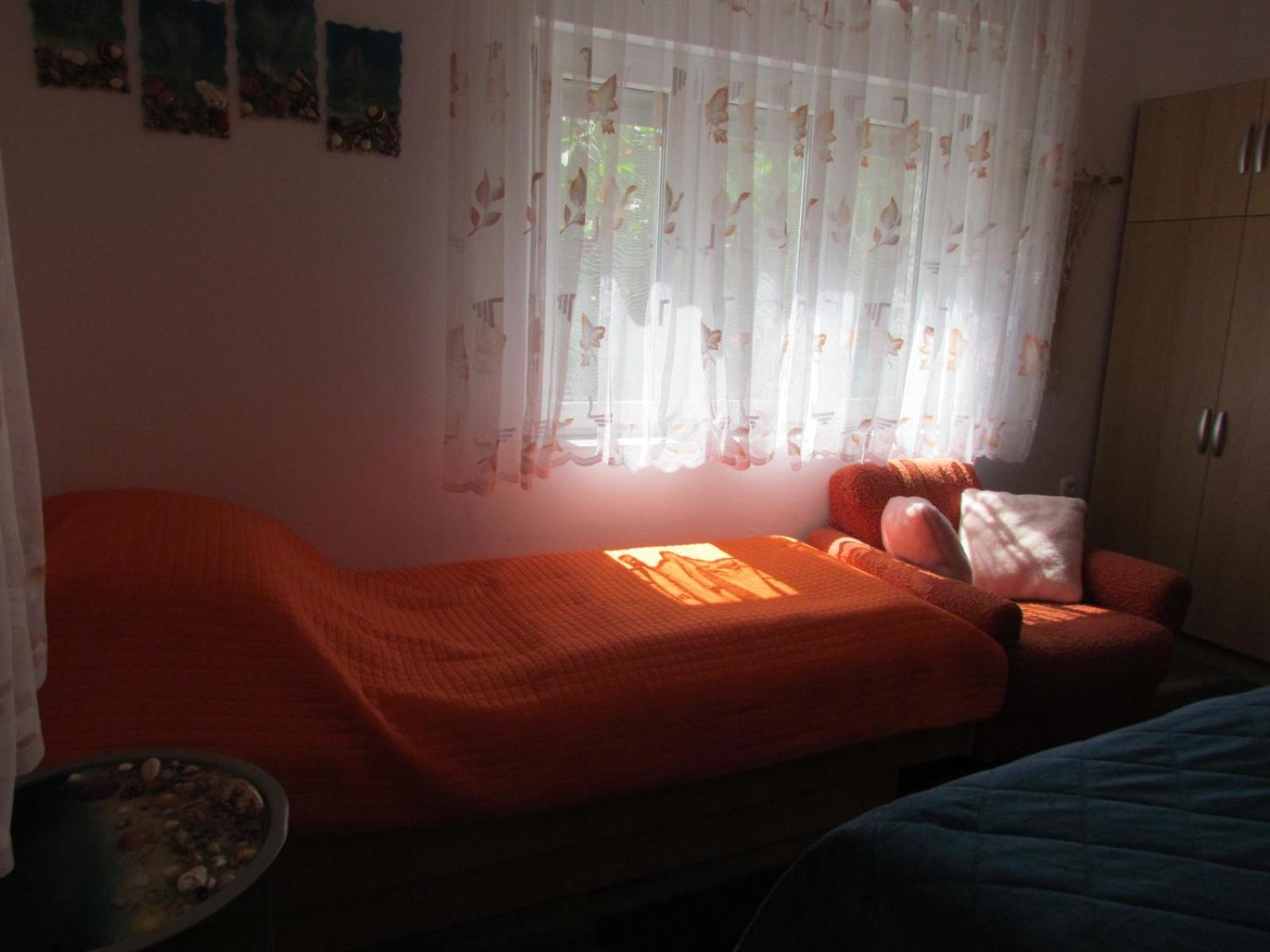 Apartments Bura & Jugo, Cres, Without Stress Exterior photo